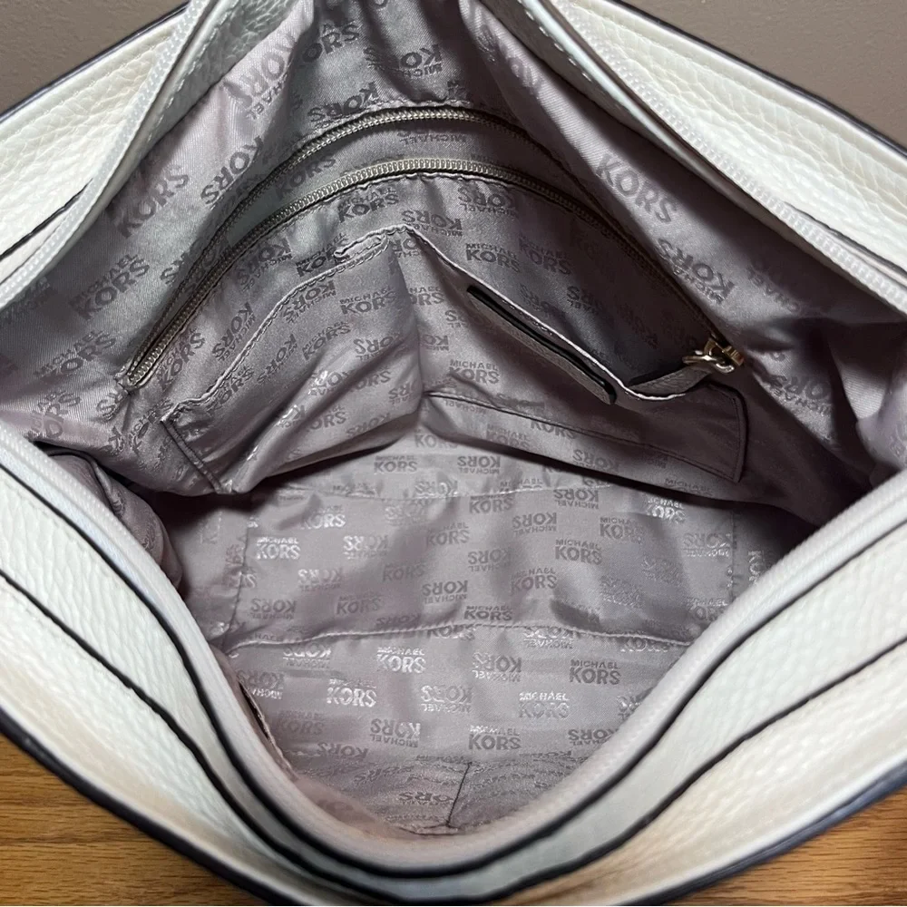 Michael Kors Hallie Large Leather Shoulder Tote/ Hobo Bag - Picture 11 of 15